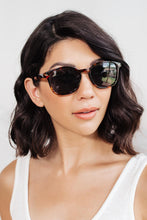 Load image into Gallery viewer, Rays of Sunshine Sunglasses
