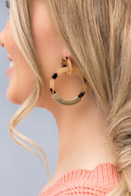 Load image into Gallery viewer, The Raya Tortoise Earrings
