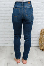 Load image into Gallery viewer, Reba Hi-Rise Clean Relaxed Fit Jeans

