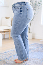 Load image into Gallery viewer, Alana Mid Rise Clean Bootcut Jeans
