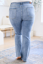 Load image into Gallery viewer, Alana Mid Rise Clean Bootcut Jeans
