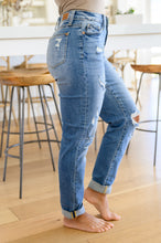 Load image into Gallery viewer, Ashley Hi-Waist Destroyed Boyfriend Jeans
