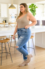 Load image into Gallery viewer, Ashley Hi-Waist Destroyed Boyfriend Jeans
