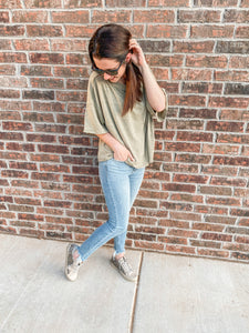 Hannah Tee in Faded Olive