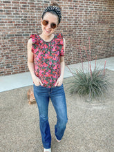 Load image into Gallery viewer, The Bradly Floral Tank
