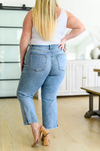 Load image into Gallery viewer, Maddox Mid Rise Straight Crop Jeans

