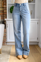 Load image into Gallery viewer, Mindy Mid Rise Wide Leg Jeans
