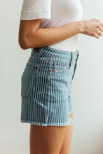 Load image into Gallery viewer, Park Striped Shorts

