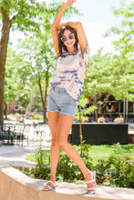 Load image into Gallery viewer, Park Striped Shorts
