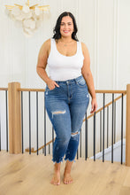 Load image into Gallery viewer, Tamara Mid Rise Raw Hem Jeans
