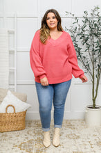 Load image into Gallery viewer, Wide V Neck Waffle Knit Sweater In Rose
